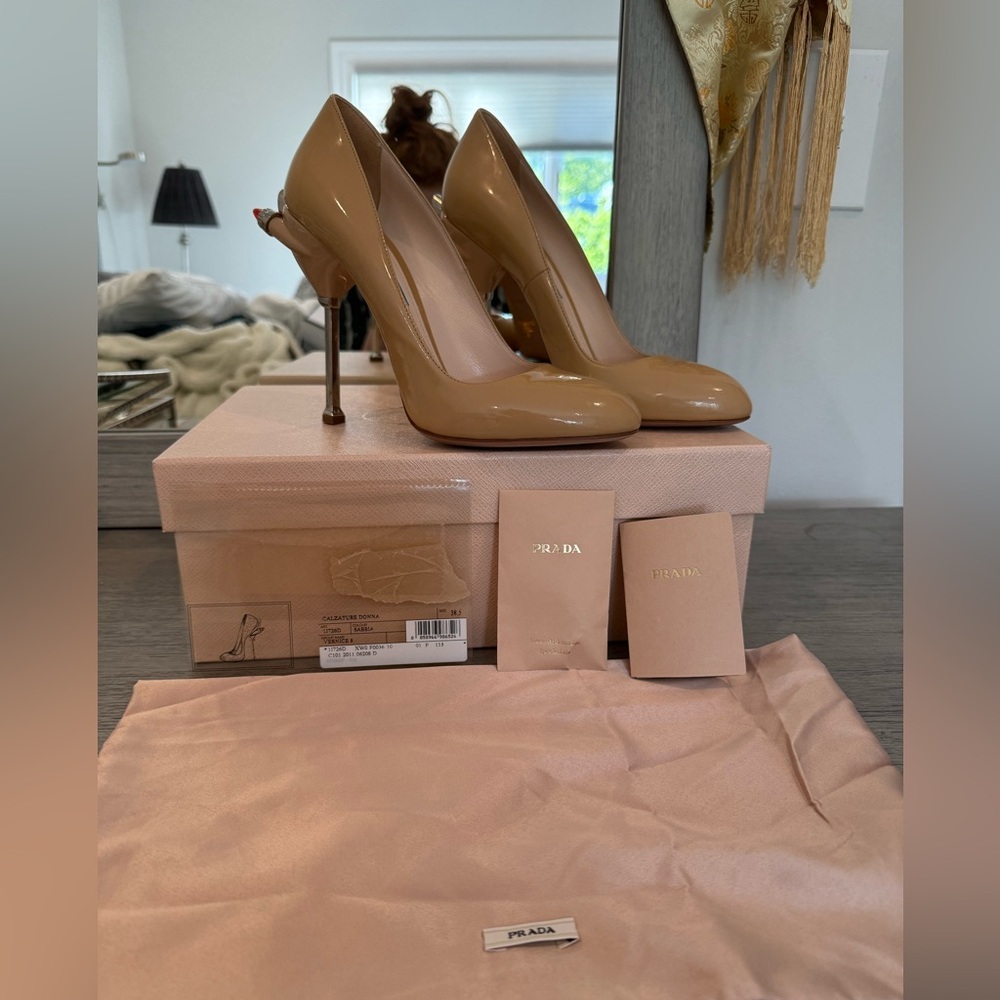 ***SOLD*** Prada Spring 2012 Patent Leather Hot Rod Heels- NIB - Picture 9 of 11